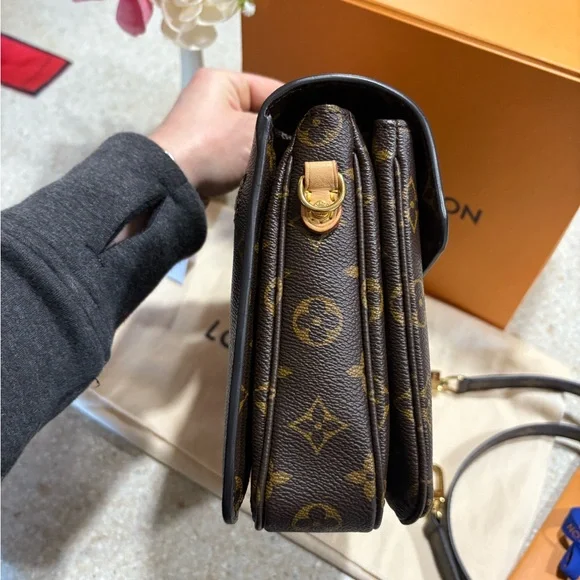 🩷sold🩷Louis Vuitton Pochette Métis Monogram - Picture 4 of 15